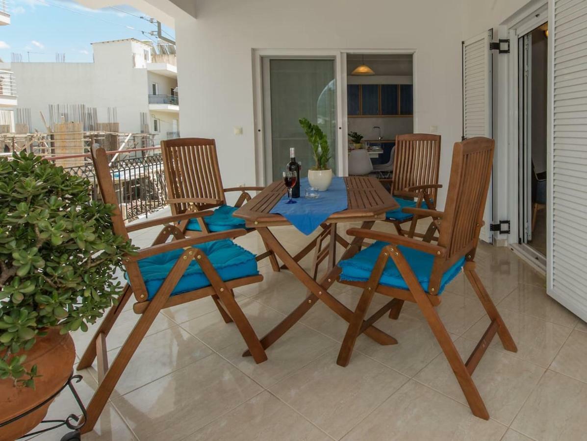 Thano'S Stylish Flat Just 150M To The Beach Farai Bagian luar foto